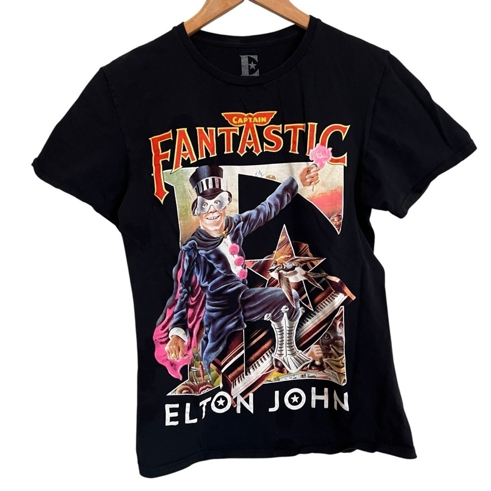 Elton John “Captain Fantastic” album graphic short sleeve tee - Picture 1 of 4